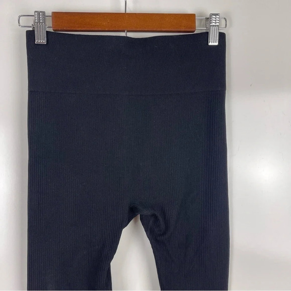 NEW Black High Waist Ribbed Full Length Leggings Size Medium - Picture 5 of 6